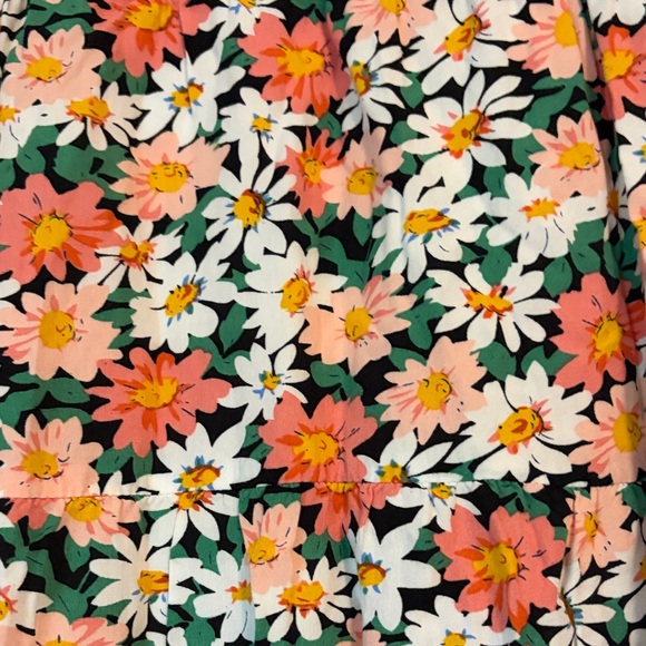 Chic Floral High-Low Skirt - Picture 2 of 4